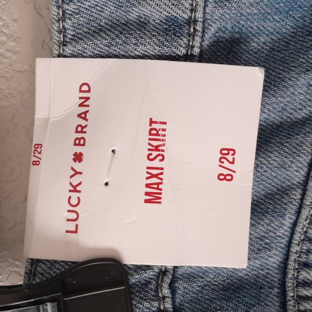 Lucky Brand Women's Blue Denim Skirt NWOT - Picture 7 of 7